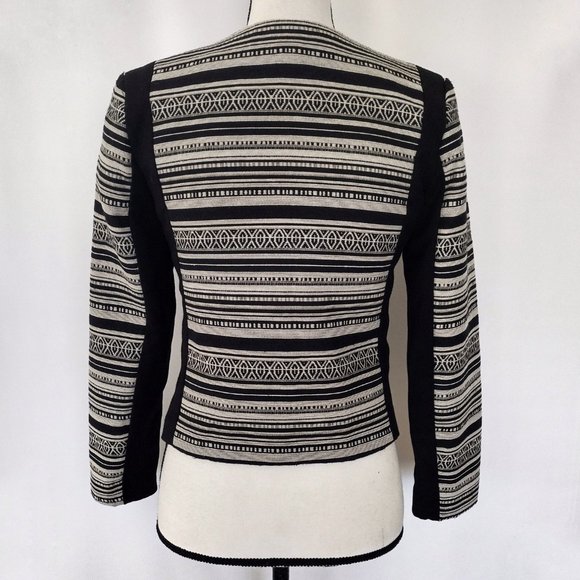 H&M Black and Ivory Southwestern Striped Textured Zip Jacket - Picture 6 of 10